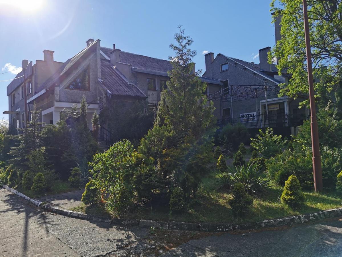 Dukat Hotell Horyniec Eksteriør bilde