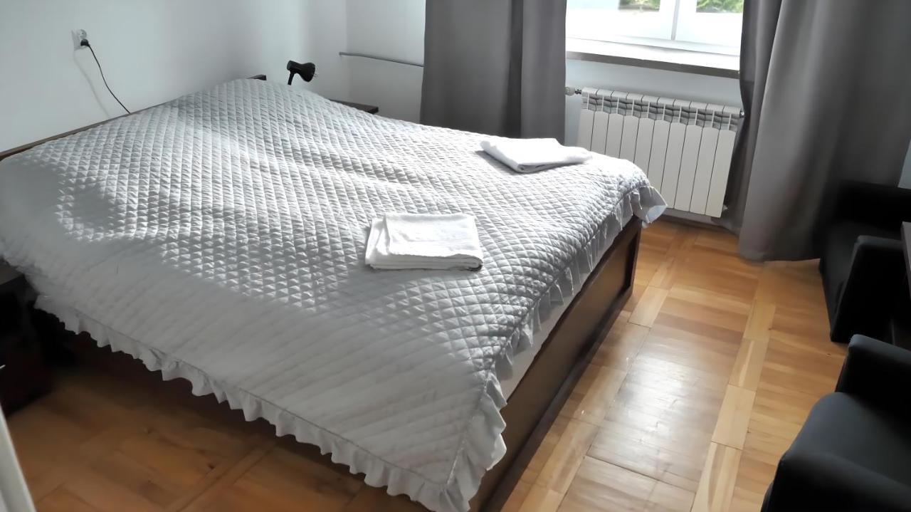 Dukat Hotell Horyniec Eksteriør bilde